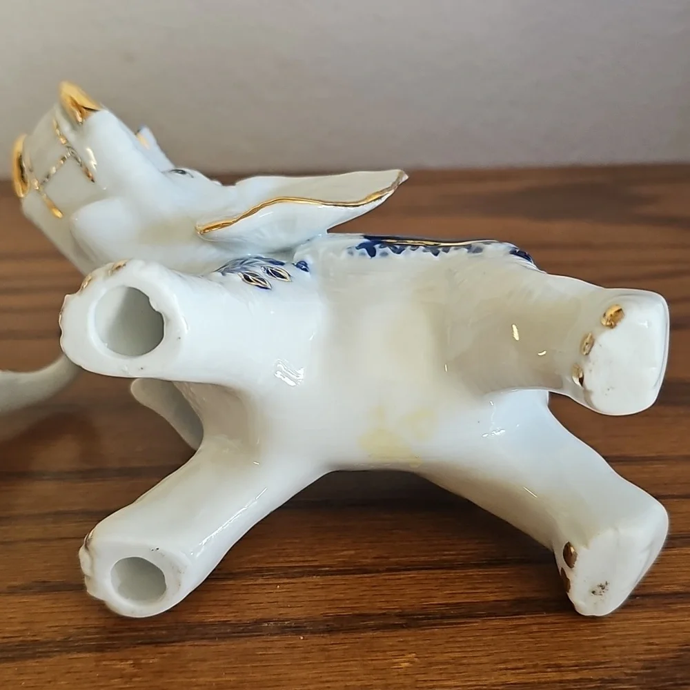 White Ceramic Elephant Figurine Family With 14K Gold Trim - Picture 13 of 13